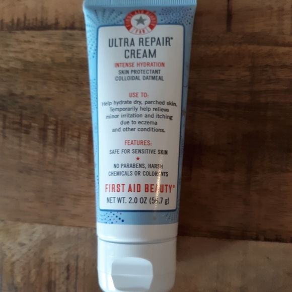 FIRST AID BEAUTY ULTRA REPAIR CREAM HAND NEW! 2OZ - Picture 4 of 6